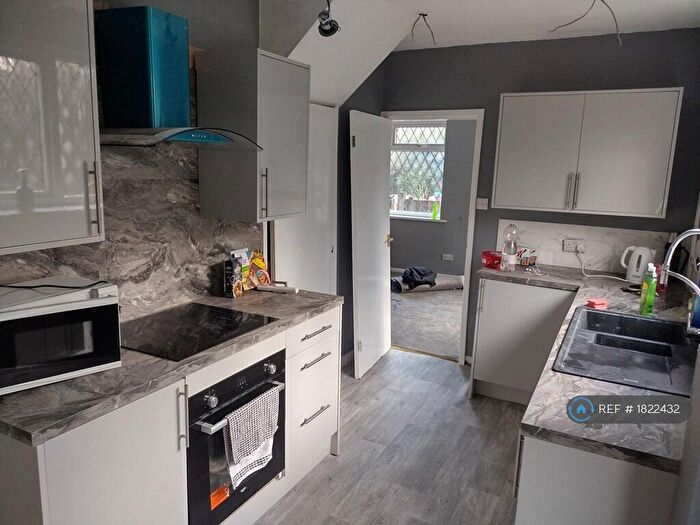 3 Bedroom Terraced House To Rent In Derwent Close, Manchester, M45