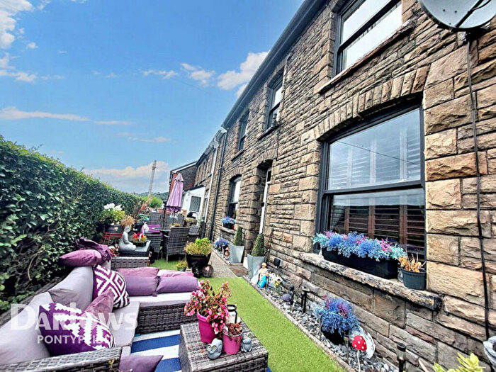 3 Bedroom Semi Detached House For Sale In Pantygraigwen Road, Pontypridd, CF37