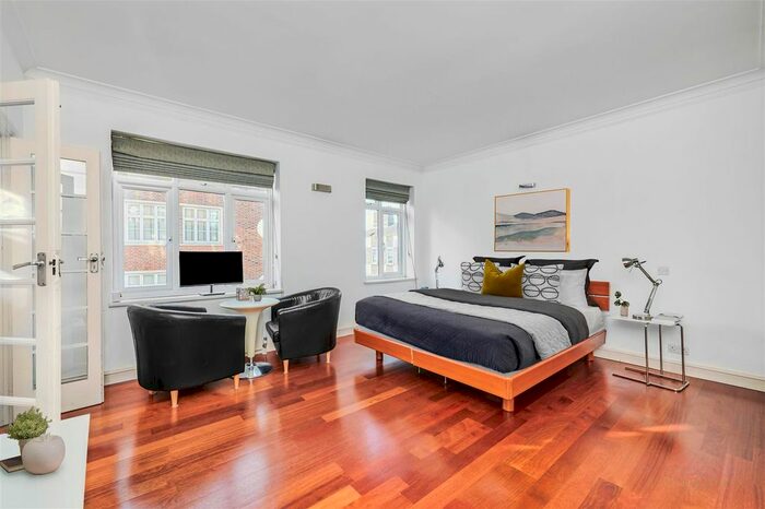 Studio To Rent In Marsham Court, Marsham Street, Westminster, London, SW1P