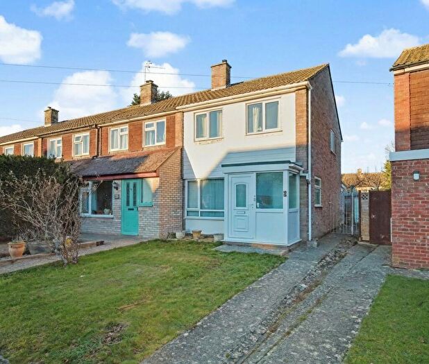 3 Bedroom End Of Terrace House For Sale In Evans Road, Eynsham, Oxfordshire, OX29