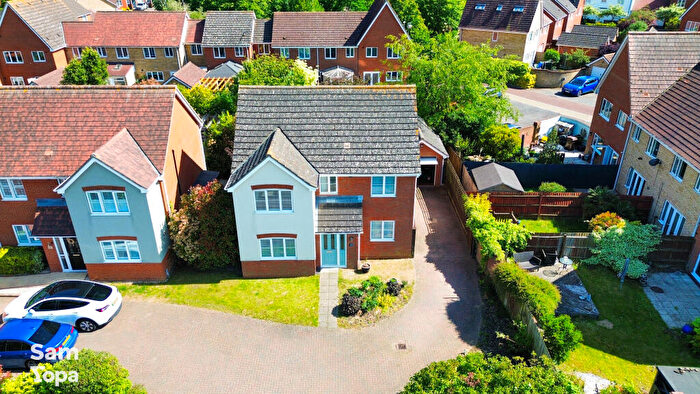 4 Bedroom Detached House For Sale In Mill Road, Colchester, CO4