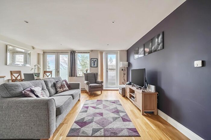 2 Bedroom Flat For Sale In The Grove, Headley Road, Hindhead, Hampshire, GU26