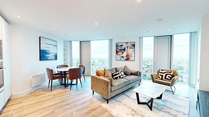 2 Bedroom Apartment To Rent In Thr, Silvercroft St, Manchester, M15