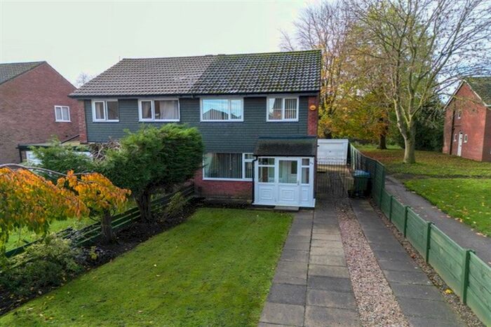 3 Bedroom Semi-Detached House To Rent In Little Brook Road, Sale, M33