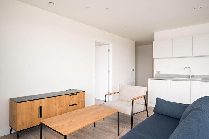 3 Bedroom Flat To Rent In The Kell, Gillingham Gate Road, Gillingham, ME4