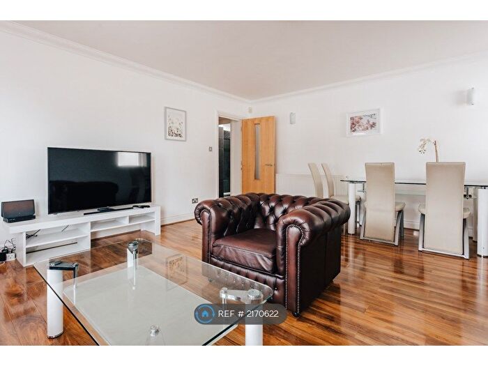 2 Bedroom Flat To Rent In St. Michaels Road, Bournemouth, BH2