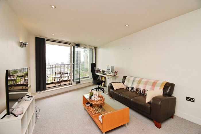 1 Bedroom Flat To Rent In Coral Apartments, Royal Victoria Docks, Lonson, E16