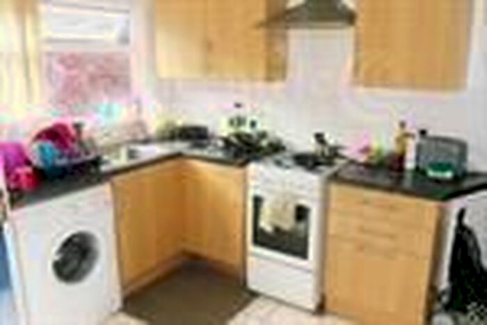 1 Bedroom Flat To Rent In Brighton Grove, Arthurs Hill, Newcastle Upon Tyne, NE4