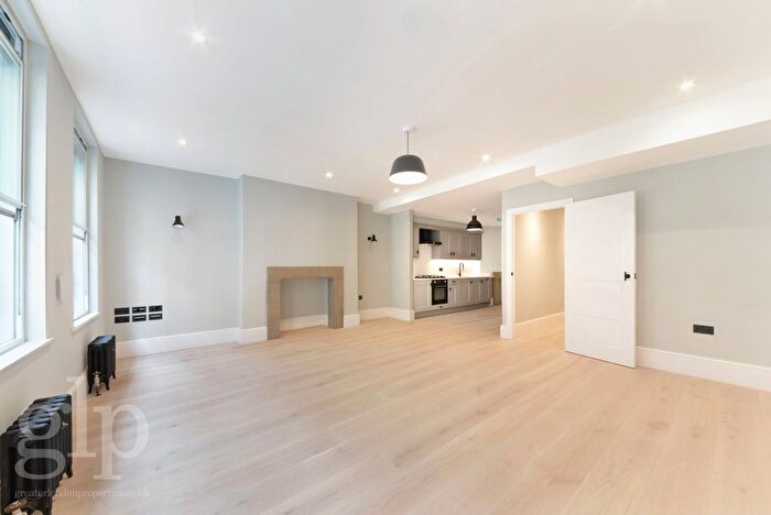 1 Bedroom Flat To Rent In New Row, London, Greater London, Covent Garden, WC2N