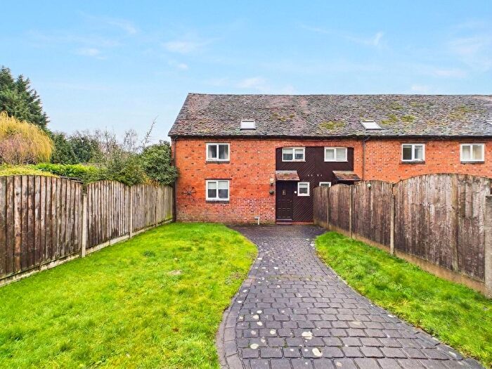 2 Bedroom Barn Conversion For Sale In Newhouse Lane, Upton Warren, B61