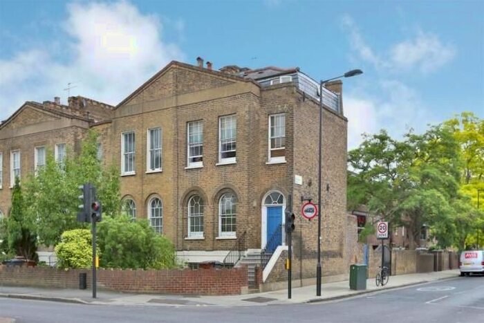 5 Bedroom Property To Rent In Queensbridge Road, London, E8