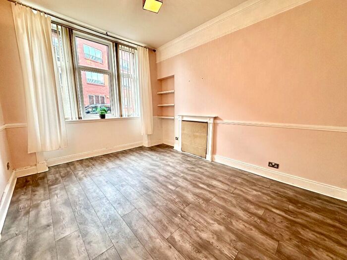 1 Bedroom Flat To Rent In Craig Road, Cathcart, Glasgow, G44