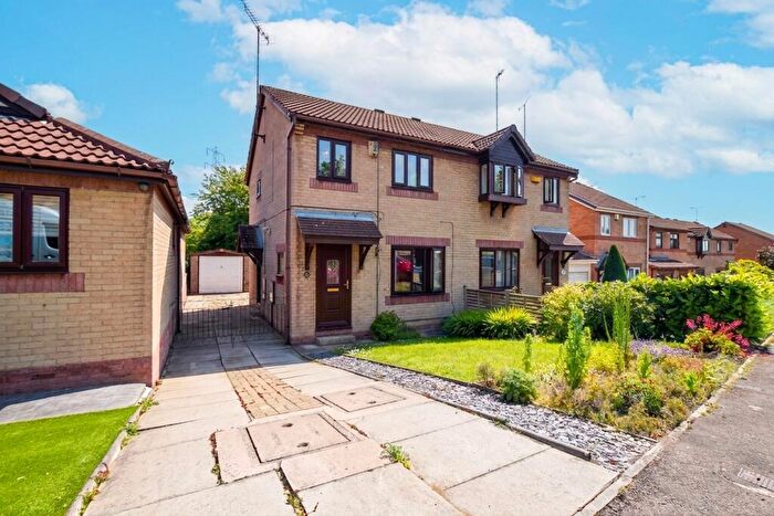 3 Bedroom Semi-Detached House For Sale In Fenton Fields, Kimberworth, Rotherham, S61