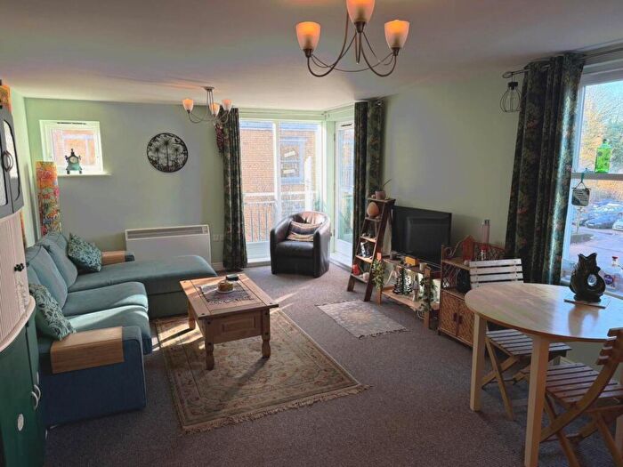 2 Bedroom Apartment For Sale In Bingley Court, Canterbury, CT1