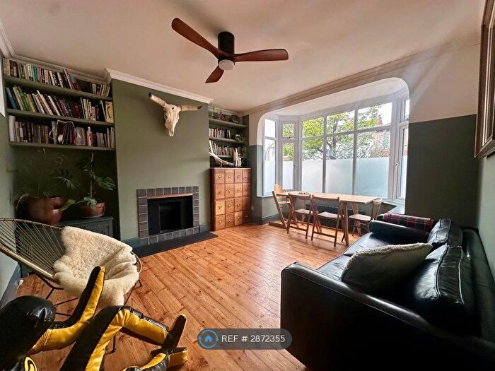 3 Bedroom Terraced House To Rent In Oulton Crescent, Barking, IG11