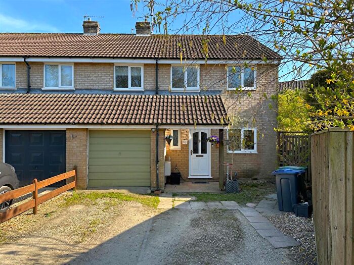 4 Bedroom Semi-Detached House For Sale In Hill Corner Road, Chippenham, SN15