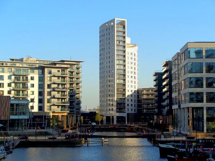 2 Bedroom Apartment To Rent In Clarence House, The Boulevard, LS10