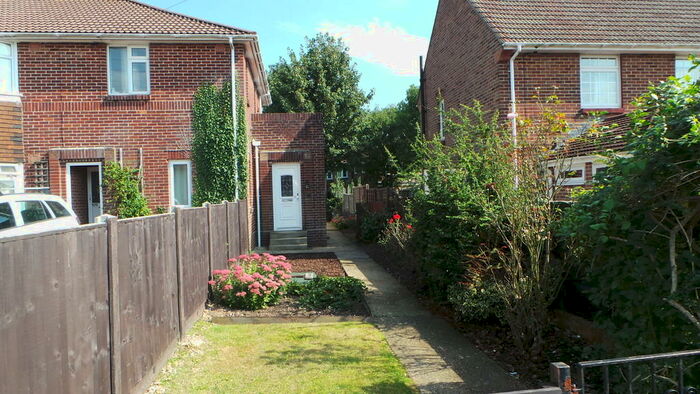 2 Bedroom Maisonette To Rent In Hillson Drive, Fareham, PO15