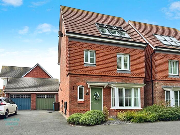 4 Bedroom Detached House For Sale In Serotine Road, Gateford, Worksop, S81