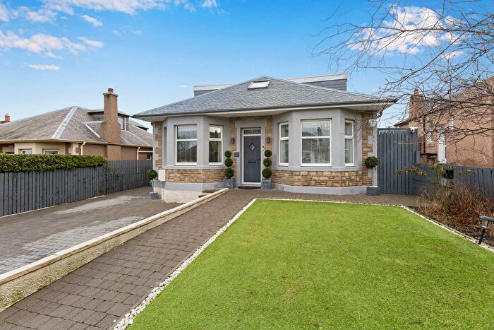 4 Bedroom Detached Bungalow For Sale In East Camus Place, Fairmilehead, Edinburgh, EH10