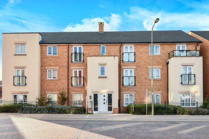 2 Bedroom Apartment To Rent In Didcot, Oxfordshire, OX11