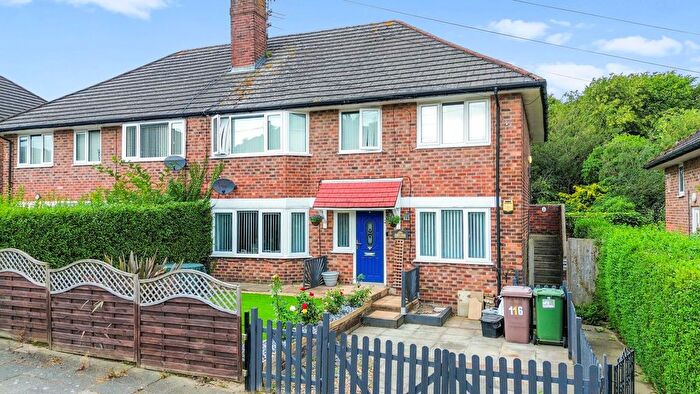 2 Bedroom Flat For Sale In Lingmell Avenue, St. Helens, WA11
