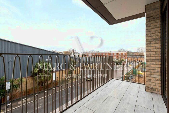 2 Bedroom Flat To Rent In Hampton House, London, SW6