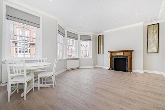 3 Bedroom Flat To Rent In Green Street, London, W1K