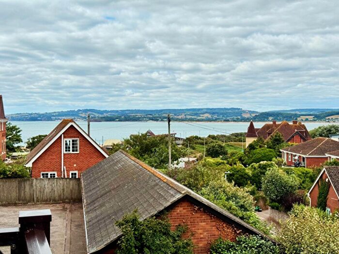 2 Bedroom Apartment For Sale In Foxholes Hill, Exmouth, EX8