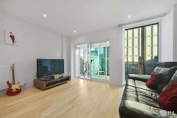 1 Bedroom Flat For Sale In Atelier Point, Jupp Road West, London, E15