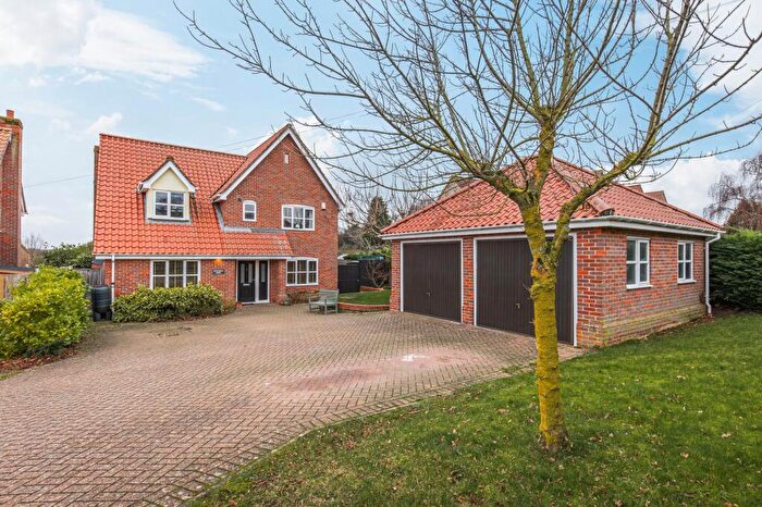 4 Bedroom Detached House For Sale In Saxlingham Nethergate, NR15
