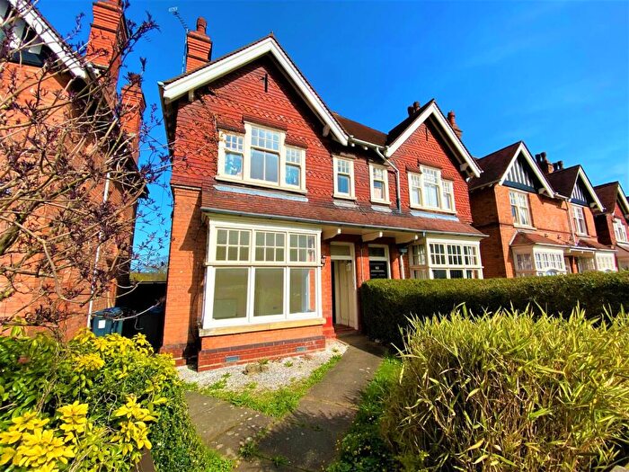 1 Bedroom Apartment To Rent In Mary Vale Road, Bournville, Birmingham, B30