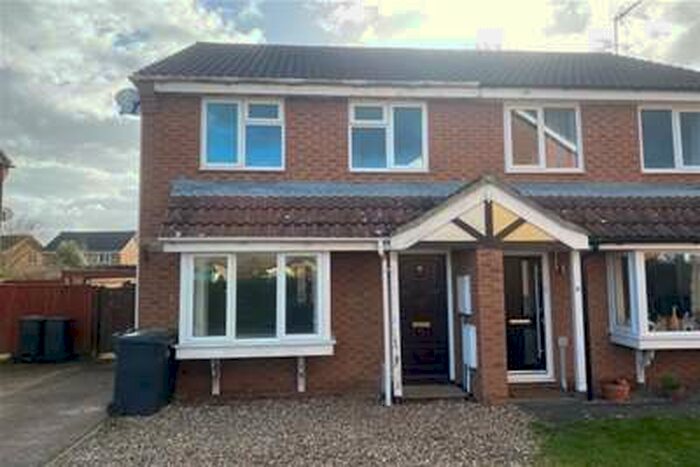 3 Bedroom Semi-Detached House To Rent In Elmswell, IP30