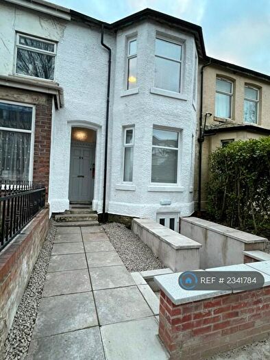 2 Bedroom Flat To Rent In St Andrews Road North, Lytham St Annes, FY8