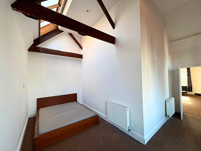 2 Bedroom Flat To Rent In Derby Street, Burton-on-Trent, Staffordshire, DE14