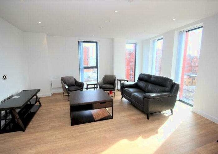 2 Bedroom Apartment To Rent In Carding, Manchester New Square Manchester, M1