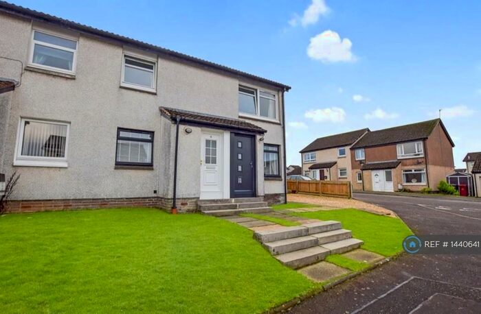 2 Bedroom Flat To Rent In Carmichael Way, Law, Carluke, ML8