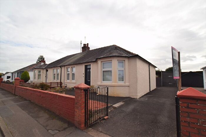 2 Bedroom Semi-detached Bungalow For Sale In Annan Road, Dumfries, DG1
