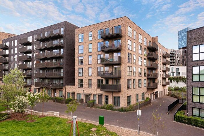 2 Bedroom Apartment For Sale In Prospect Row, London, E15