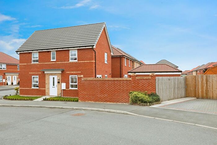 3 Bedroom Detached House For Sale In Farleigh Drive, Harworth, Doncaster, DN11