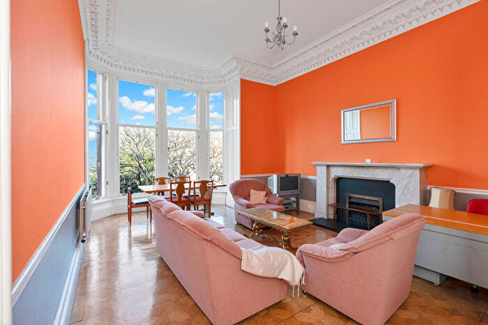 2 Bedroom Flat To Rent In L Buckingham Terrace, Edinburgh, EH4