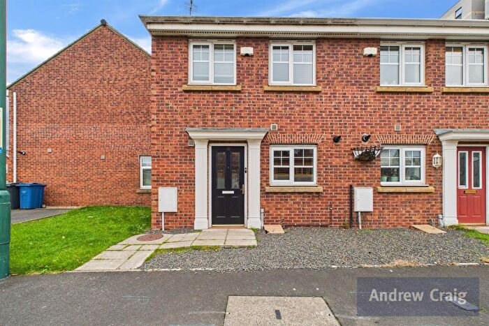 3 Bedroom End Of Terrace House For Sale In Walter Street, Jarrow, NE32