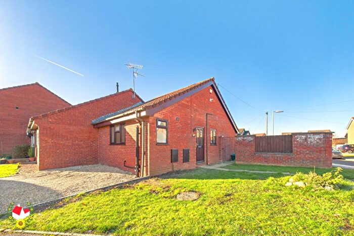 2 Bedroom Terraced Bungalow For Sale In The Willows, Quedgeley, GL2