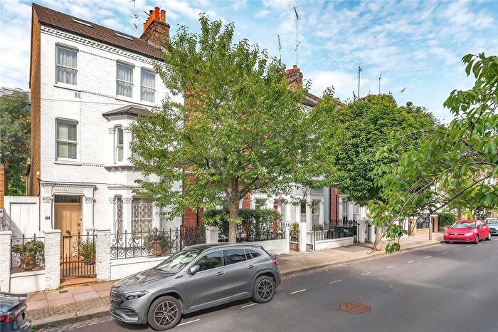 5 Bedroom End Terrace House For Sale In Anhalt Road, London, SW11