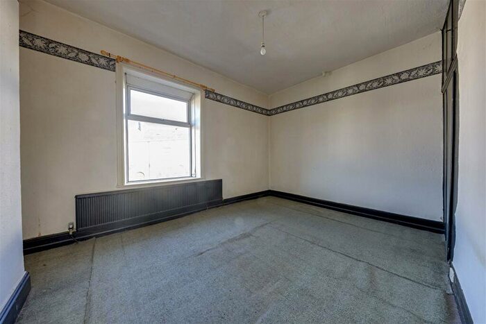 2 Bedroom Terraced House For Sale In Industrial Street, Bacup, Rossendale, OL13