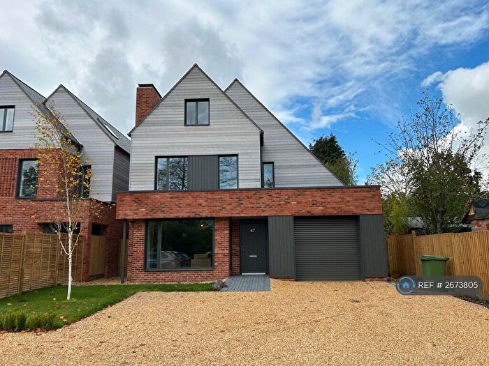 5 Bedroom Detached House To Rent In London Road, Liphook, GU30