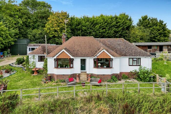 4 Bedroom Detached Bungalow For Sale In Broad Oak Road, Milstead, Sittingbourne, ME9