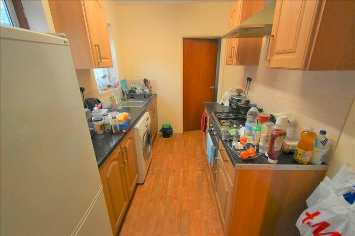 1 Bedroom Apartment To Rent In Wrotham Road, Gravesend, DA11