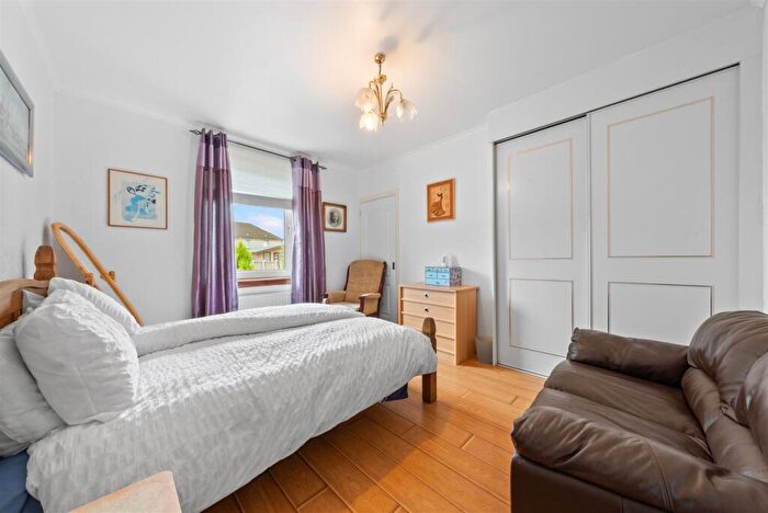 2 Bedroom Flat For Sale In Burnhall Place, Wishaw, ML2