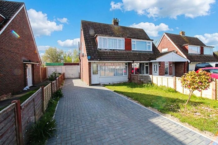 2 Bedroom Semi Detached House For Sale In Cleves Way, Ashford, TN23